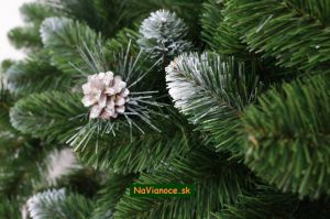 umelé vianoèné stromèeky so šiškami