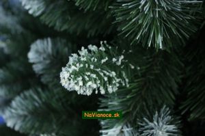 vianoèný stromèek snehový