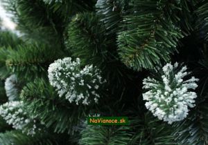 vianoèný stromèek s 3d snehom